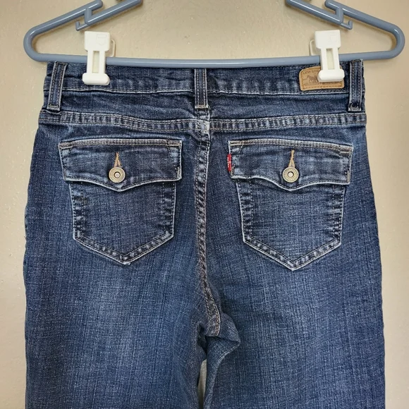 Levi's 512 Women's Dark Wash Boot Cut Jeans - Picture 5 of 6